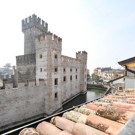 Sunset Apartment Home & Terrace Sirmione Eksteriør billede