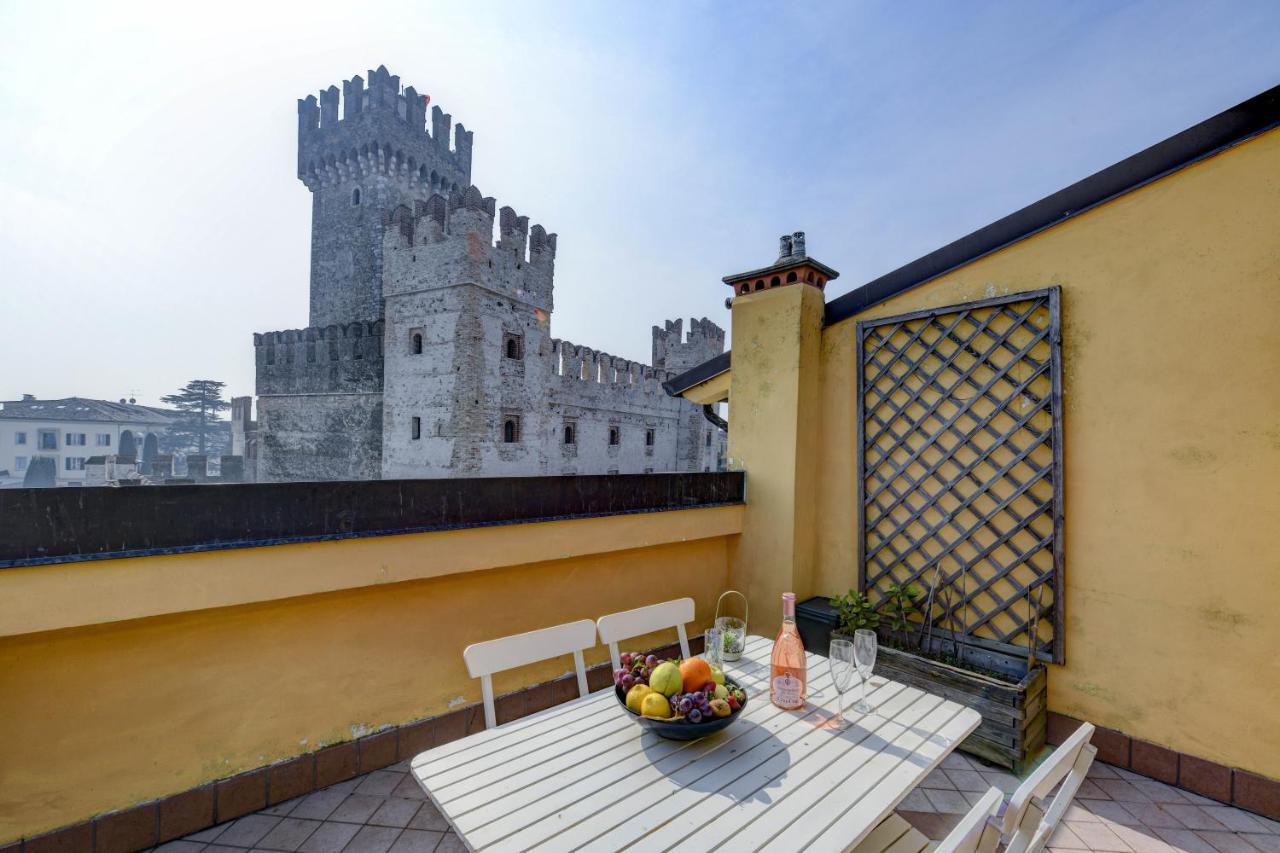 Sunset Apartment Home & Terrace Sirmione Eksteriør billede