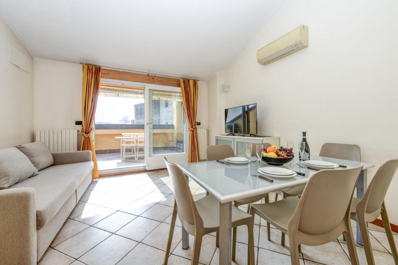 Sunset Apartment Home & Terrace Sirmione Eksteriør billede