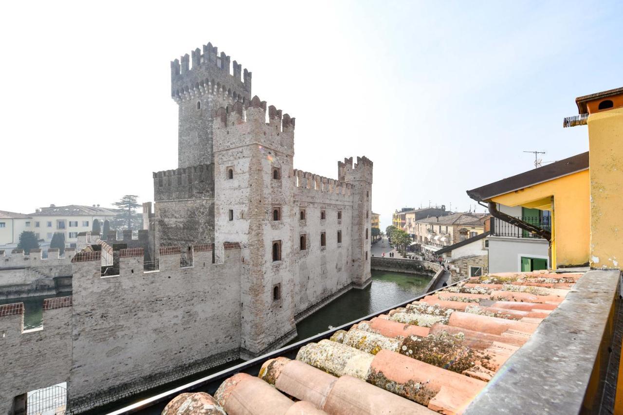 Sunset Apartment Home & Terrace Sirmione Eksteriør billede